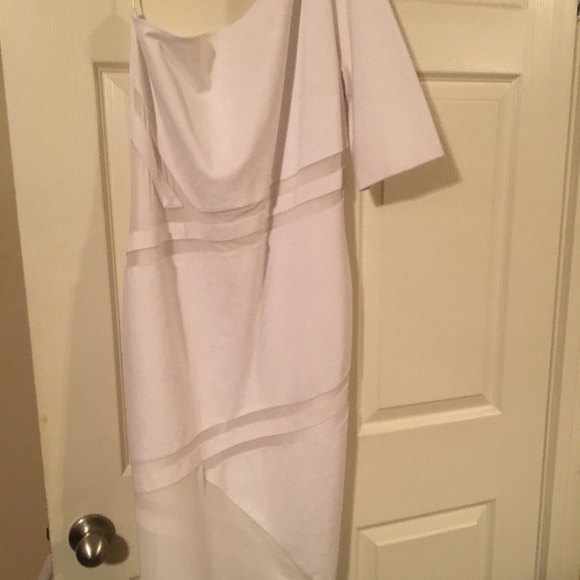 White dress - Picture 2 of 3